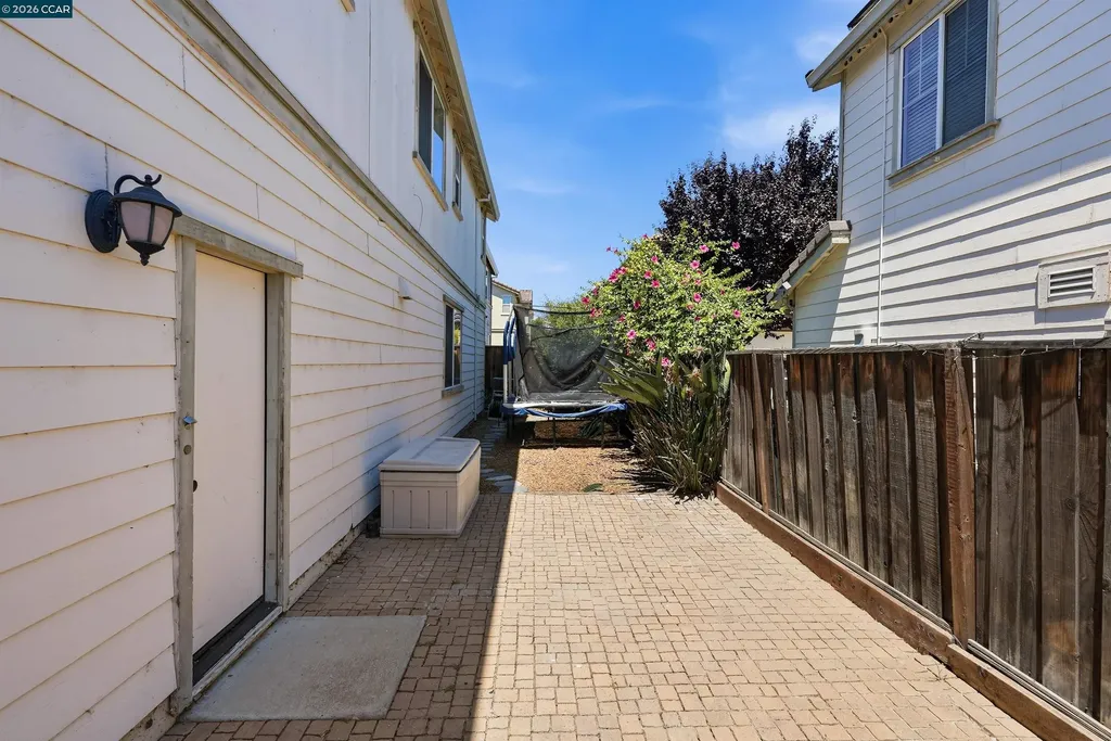 67 Standley Court Pittsburg CA 94565