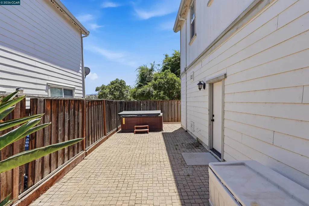 67 Standley Court Pittsburg CA 94565