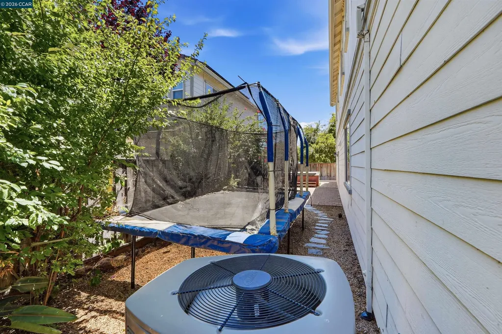 67 Standley Court Pittsburg CA 94565