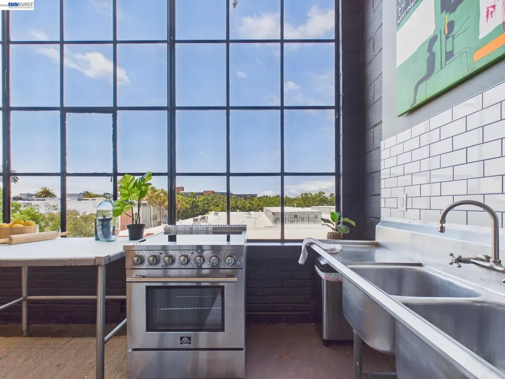 4053 Harlan Street Emeryville CA 94608