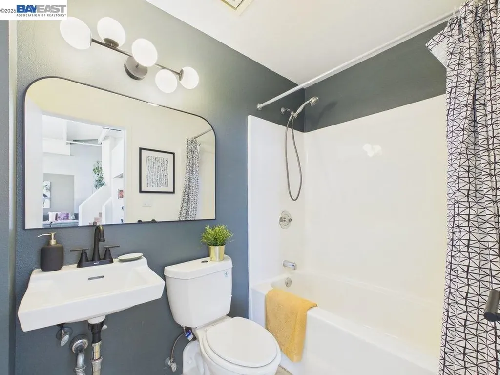 4053 Harlan Street Emeryville CA 94608