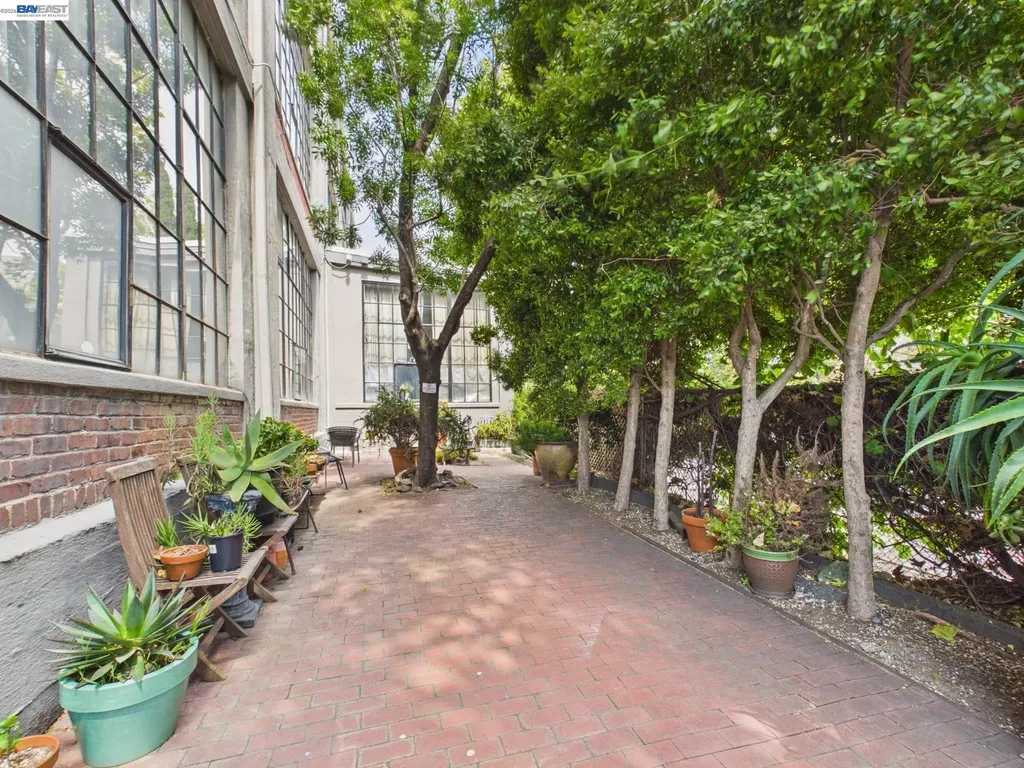 4053 Harlan Street Emeryville CA 94608