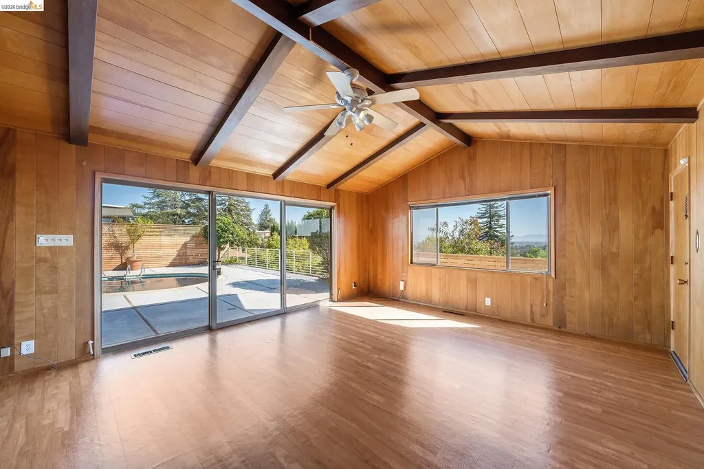 4120 Rhoda Oakland CA 94602