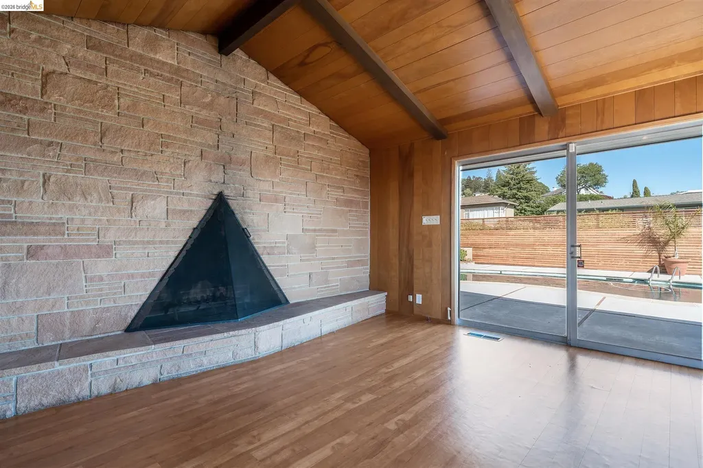 4120 Rhoda Oakland CA 94602