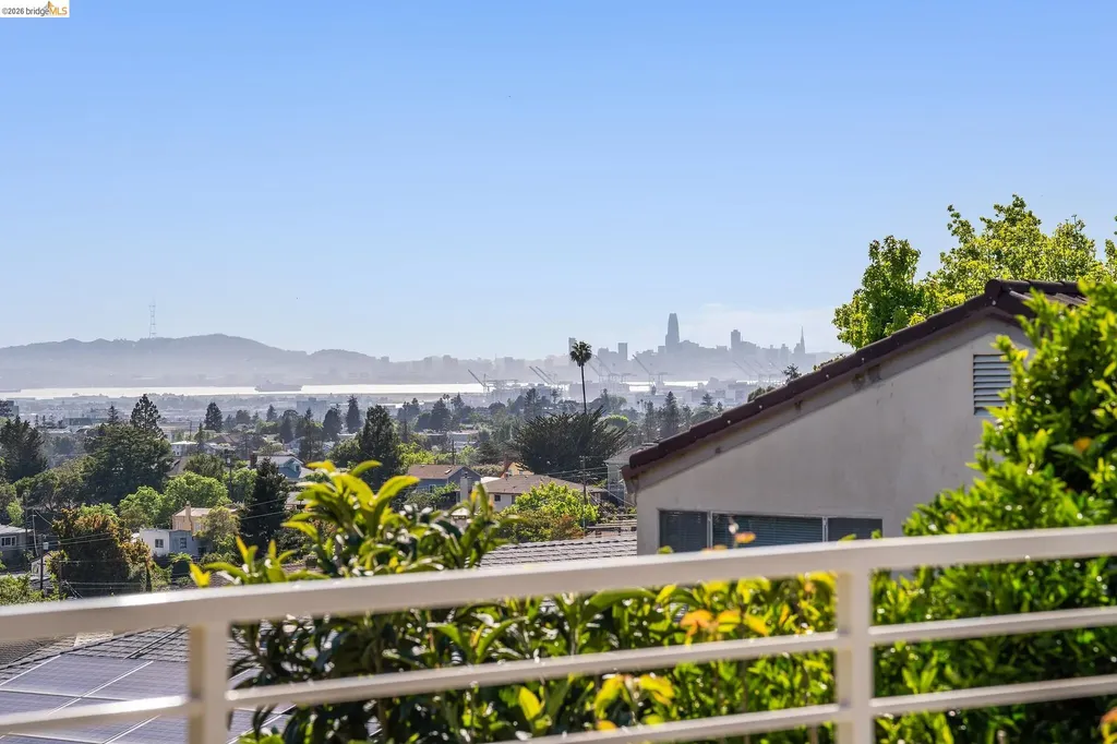 4120 Rhoda Oakland CA 94602