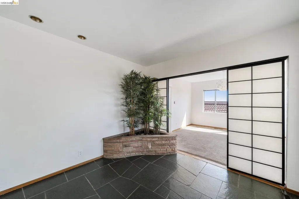 4120 Rhoda Oakland CA 94602