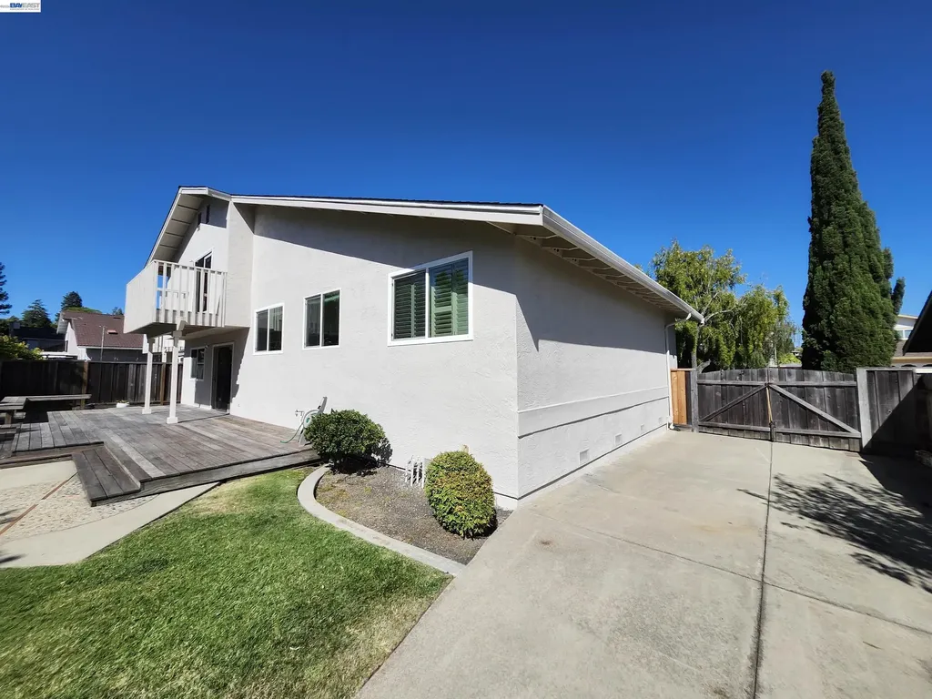 18775 Cavendish Drive Castro Valley CA 94552