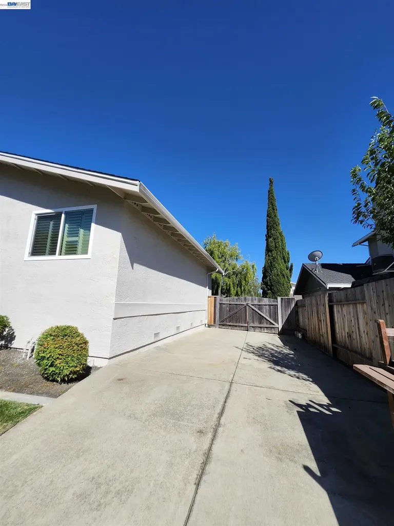18775 Cavendish Drive Castro Valley CA 94552