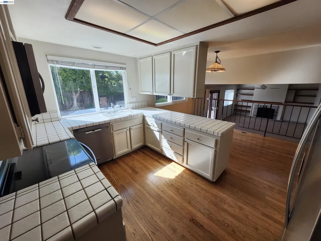 18775 Cavendish Drive Castro Valley CA 94552