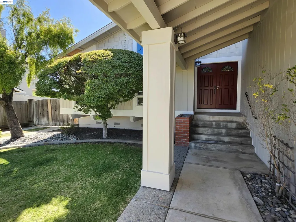 18775 Cavendish Drive Castro Valley CA 94552