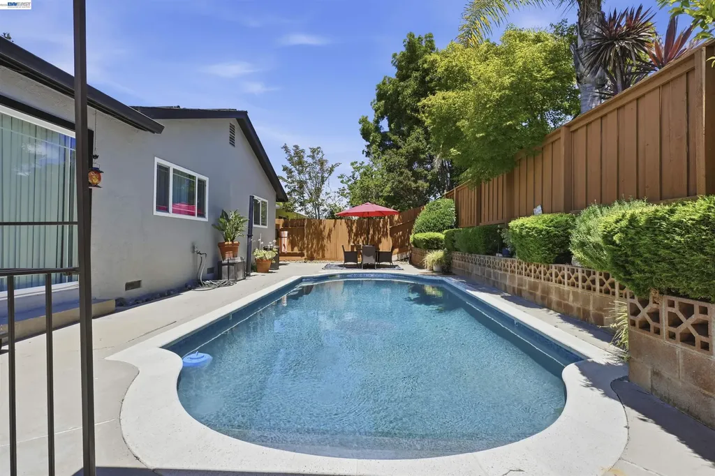 1162 Aberdeen Avenue Livermore CA 94550
