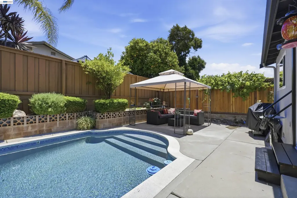 1162 Aberdeen Avenue Livermore CA 94550