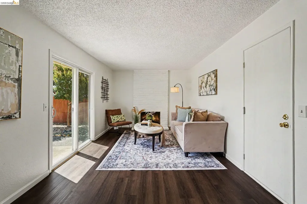 511 El Mar Suisun City CA 94585
