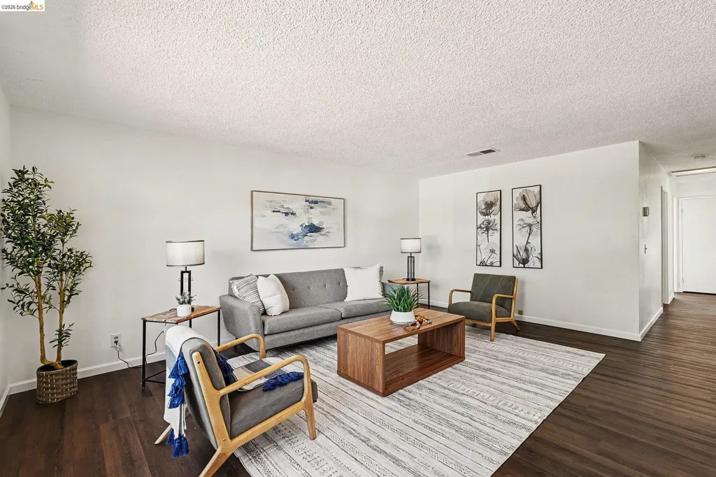 511 El Mar Suisun City CA 94585