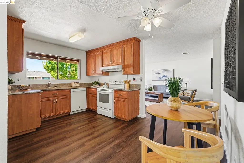 511 El Mar Suisun City CA 94585