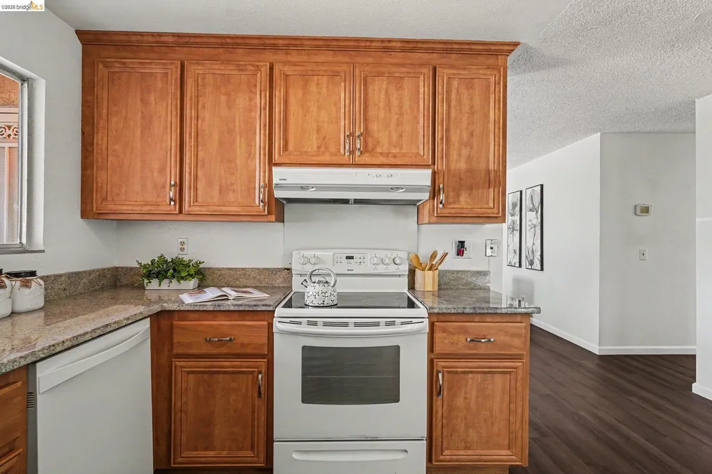 511 El Mar Suisun City CA 94585