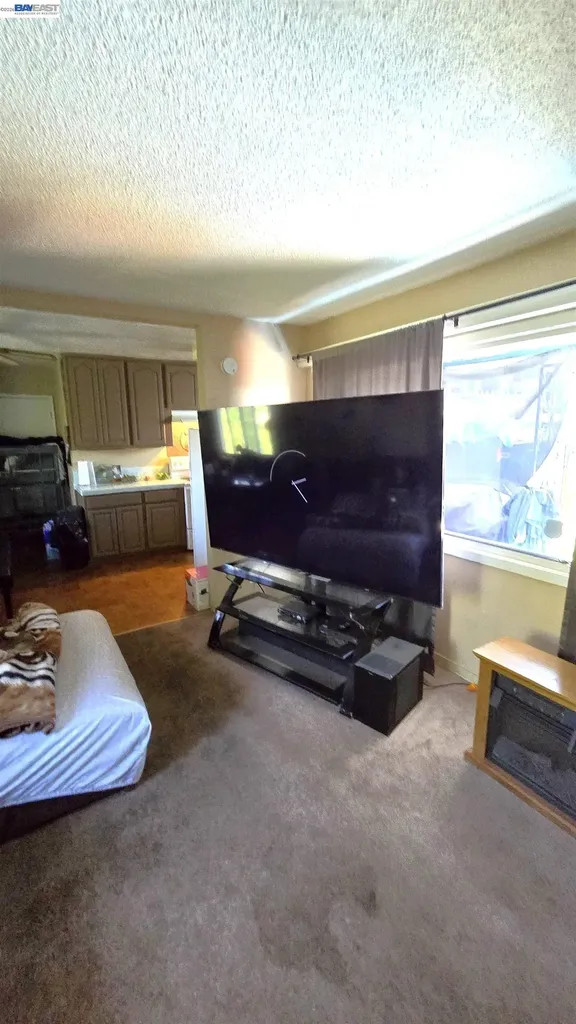 8600 Seneca Oakland CA 94605