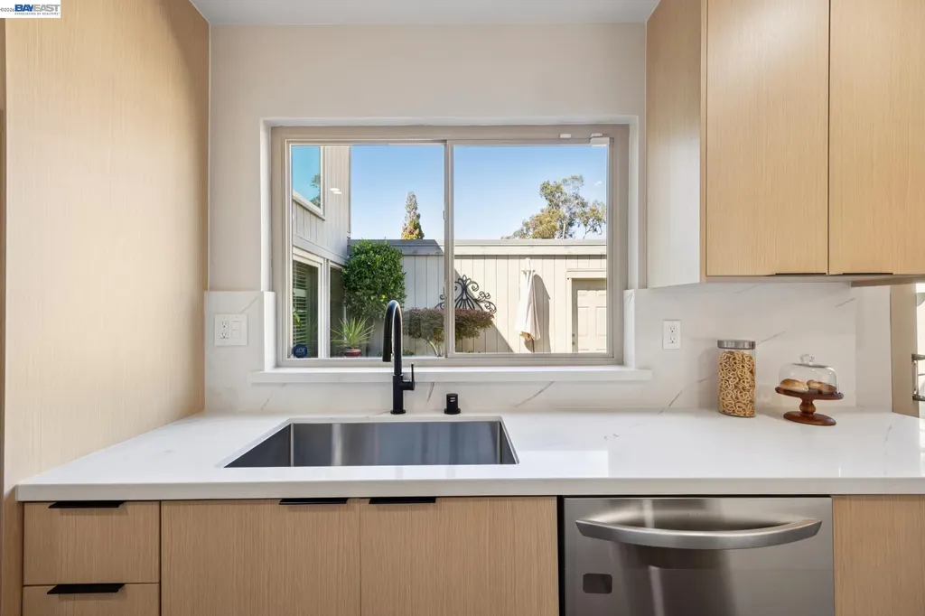 3430 Camanoe Lane Alameda CA 94502