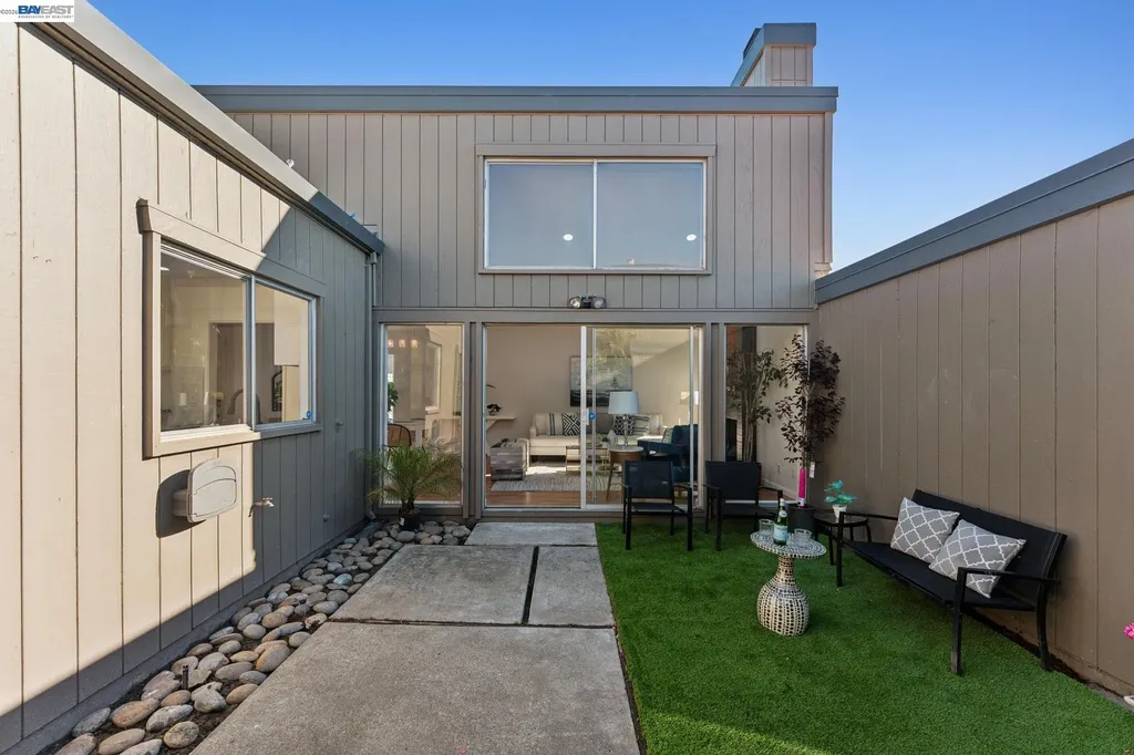 1034 Trellis Lane Alameda CA 94502