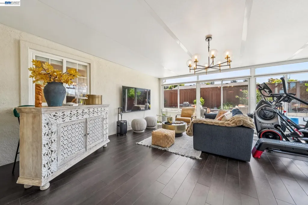 2485 Medallion Drive Union City CA 94587