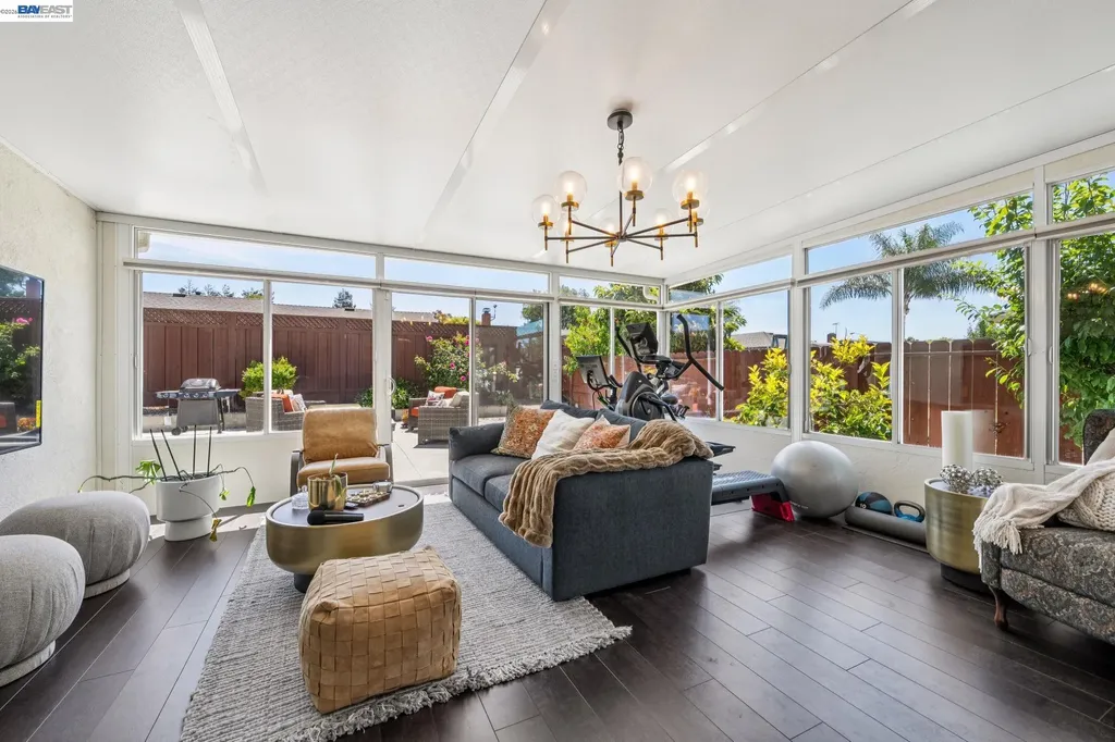 2485 Medallion Drive Union City CA 94587