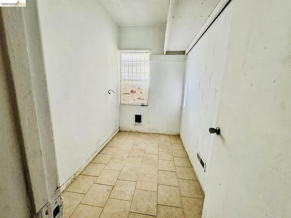 220 International Boulevard Oakland CA 94606