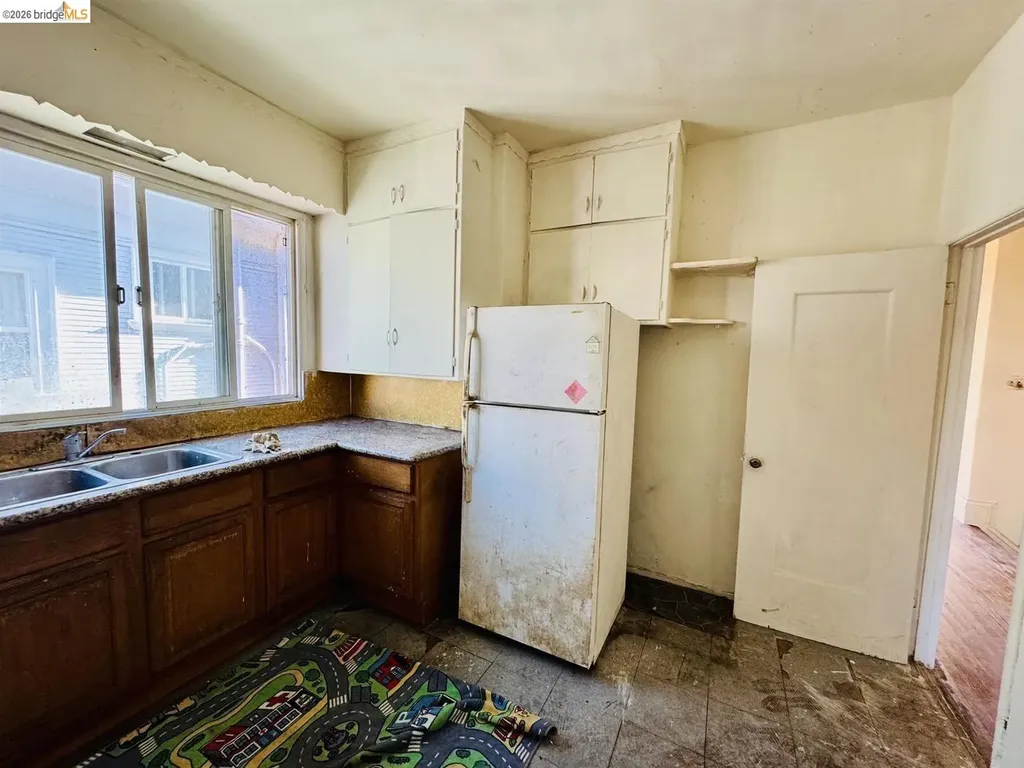 220 International Boulevard Oakland CA 94606