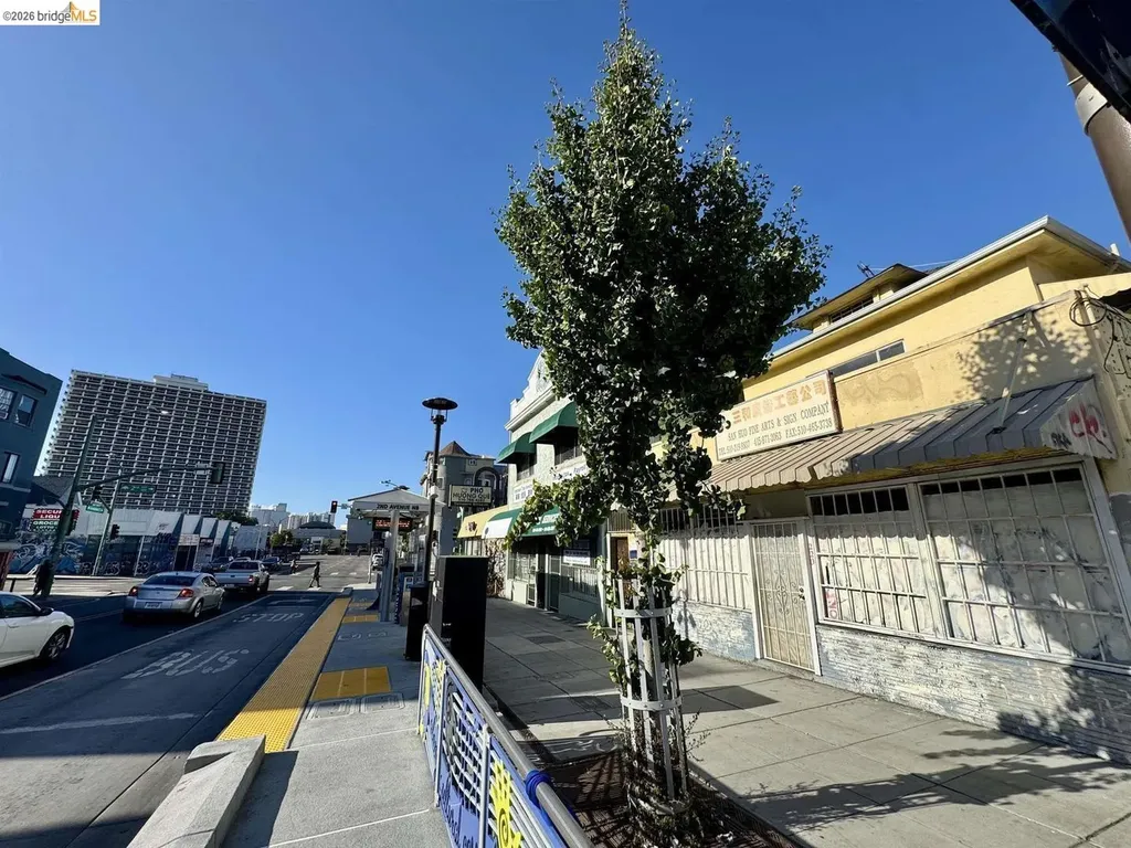 220 International Boulevard Oakland CA 94606