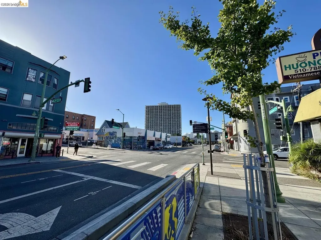 220 International Boulevard Oakland CA 94606