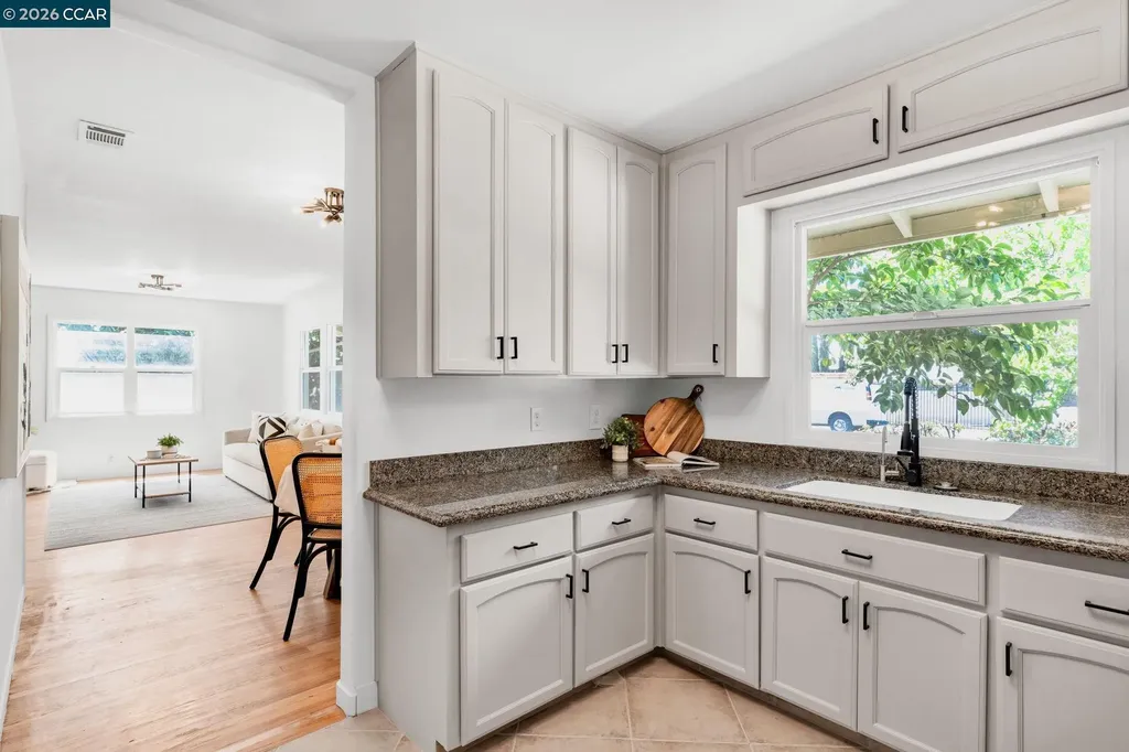 2072 Chalomar Road Concord CA 94518