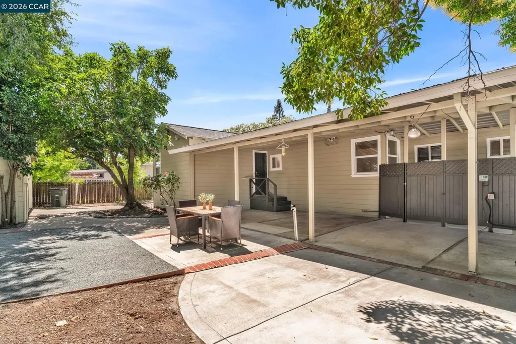 2072 Chalomar Road Concord CA 94518