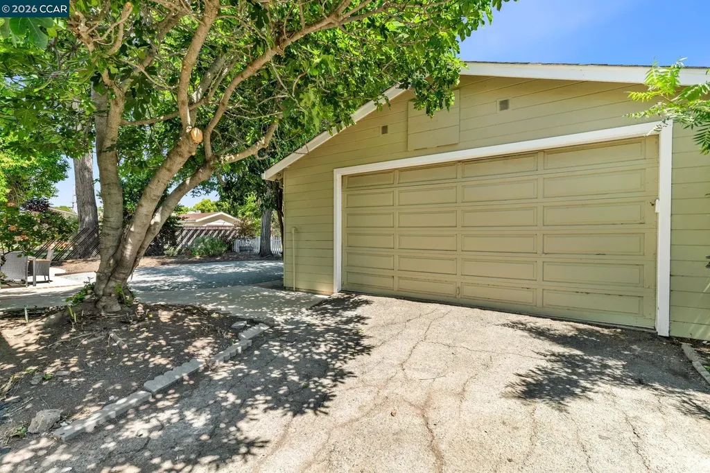 2072 Chalomar Road Concord CA 94518