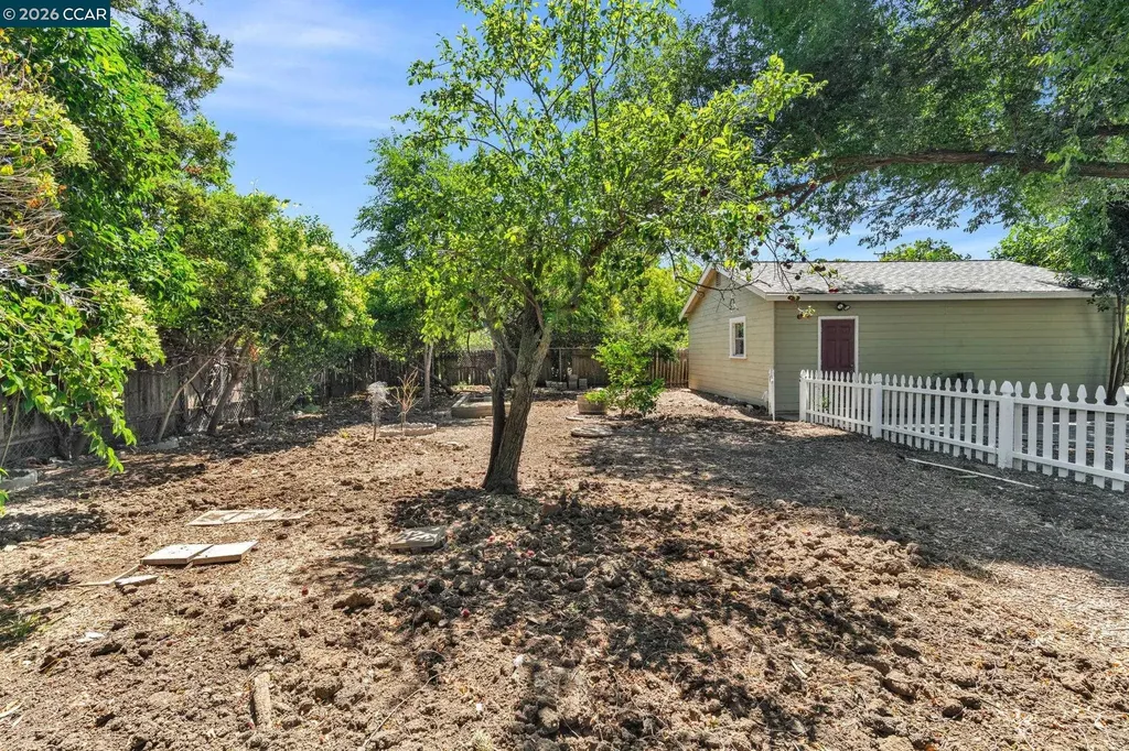 2072 Chalomar Road Concord CA 94518