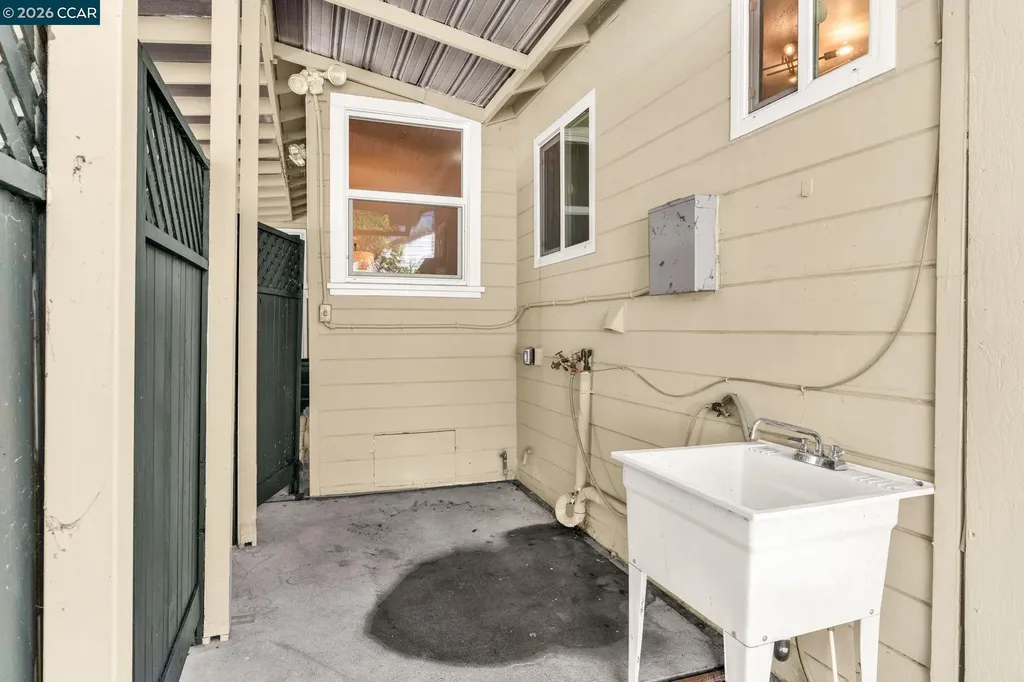 2072 Chalomar Road Concord CA 94518