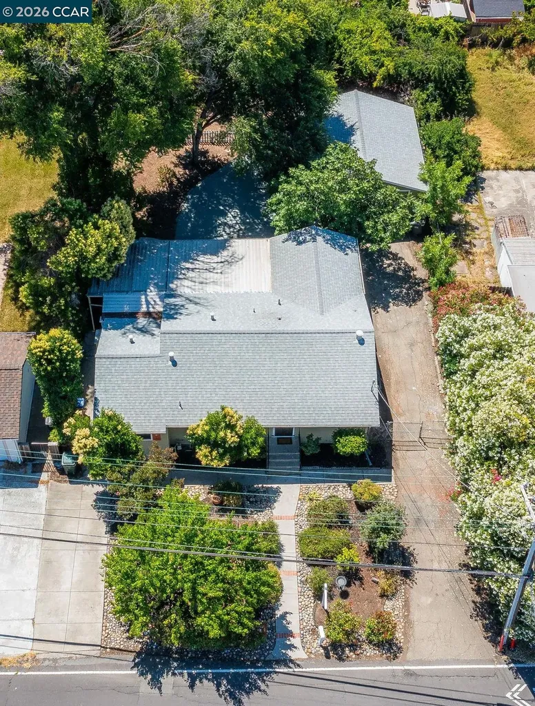2072 Chalomar Road Concord CA 94518