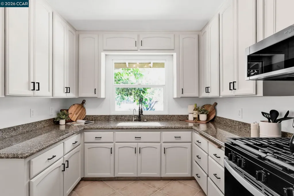 2072 Chalomar Road Concord CA 94518