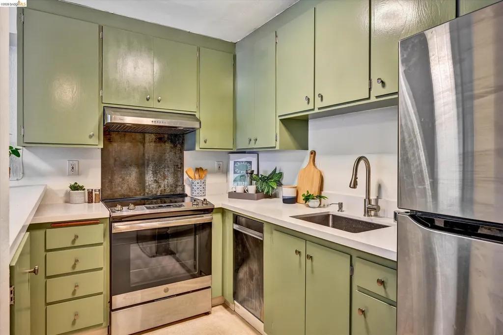 425 Orange Street Oakland CA 94610