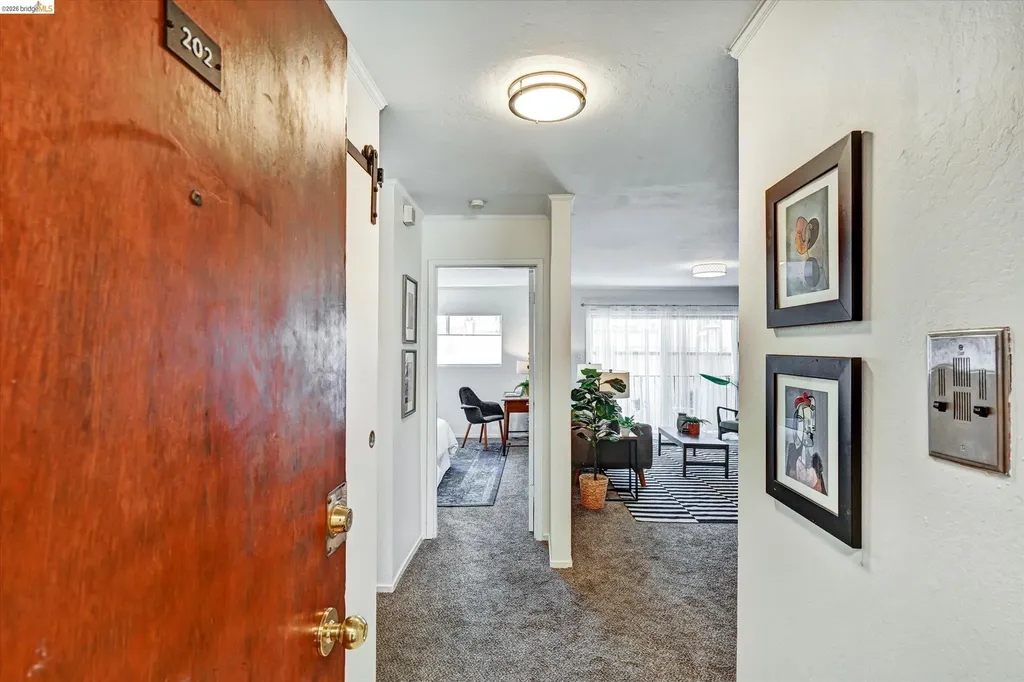 425 Orange Street Oakland CA 94610