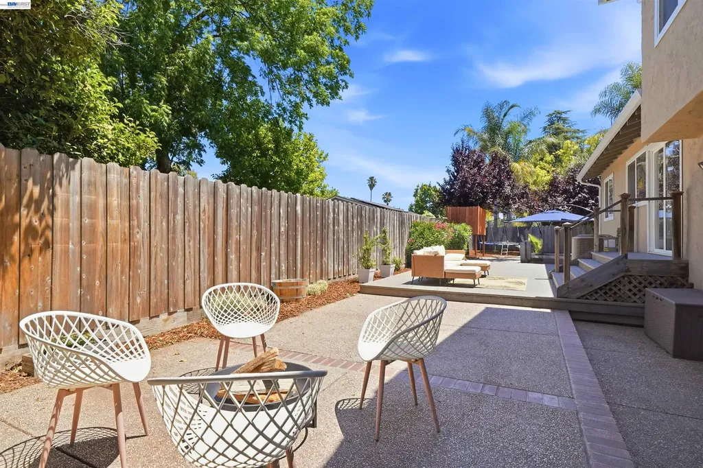 241 Garnet Drive Livermore CA 94550