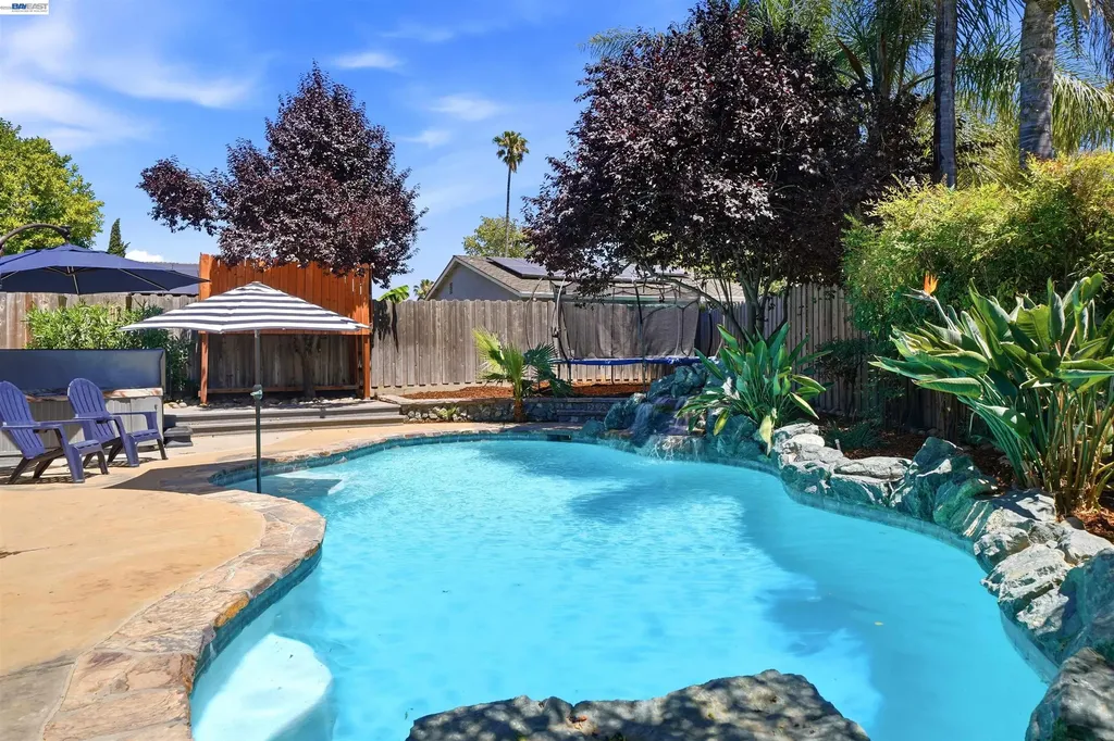 241 Garnet Drive Livermore CA 94550