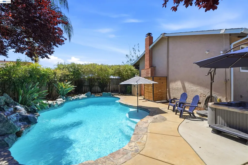 241 Garnet Drive Livermore CA 94550
