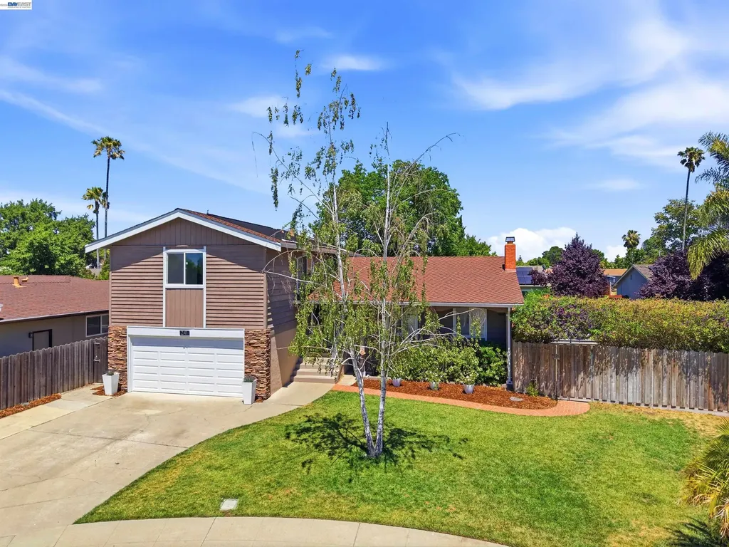 241 Garnet Drive Livermore CA 94550