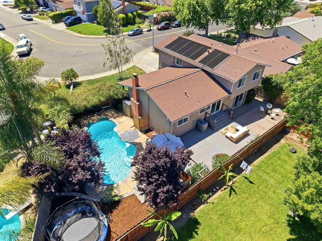 241 Garnet Drive Livermore CA 94550