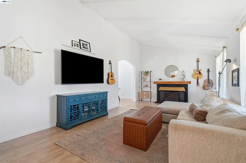 241 Garnet Drive Livermore CA 94550
