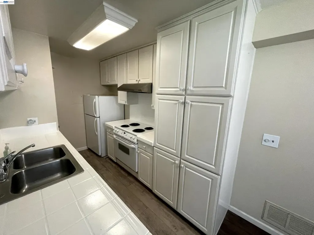 32656 Brenda Way Union City CA 94587