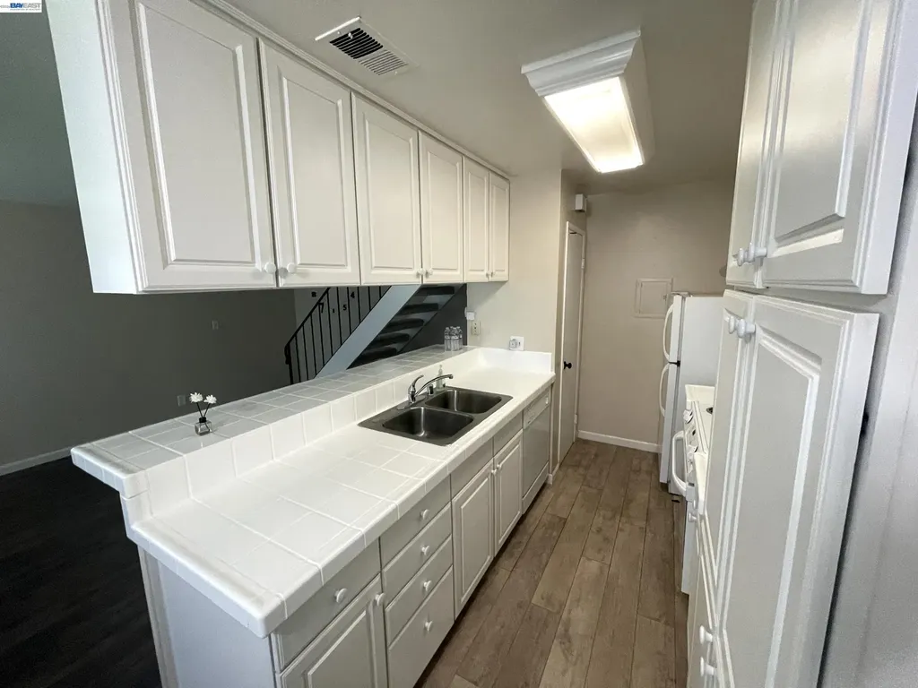 32656 Brenda Way Union City CA 94587