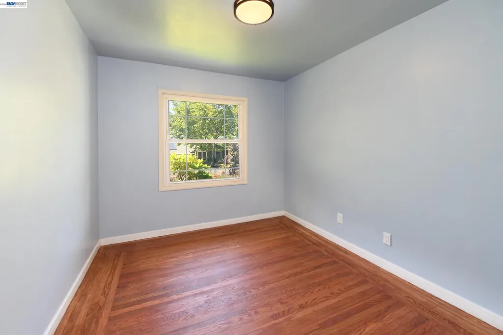 350 Strand Avenue Pleasant Hill CA 94523