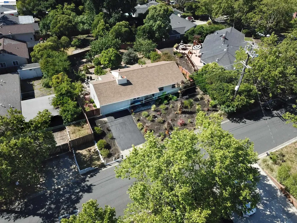 350 Strand Avenue Pleasant Hill CA 94523