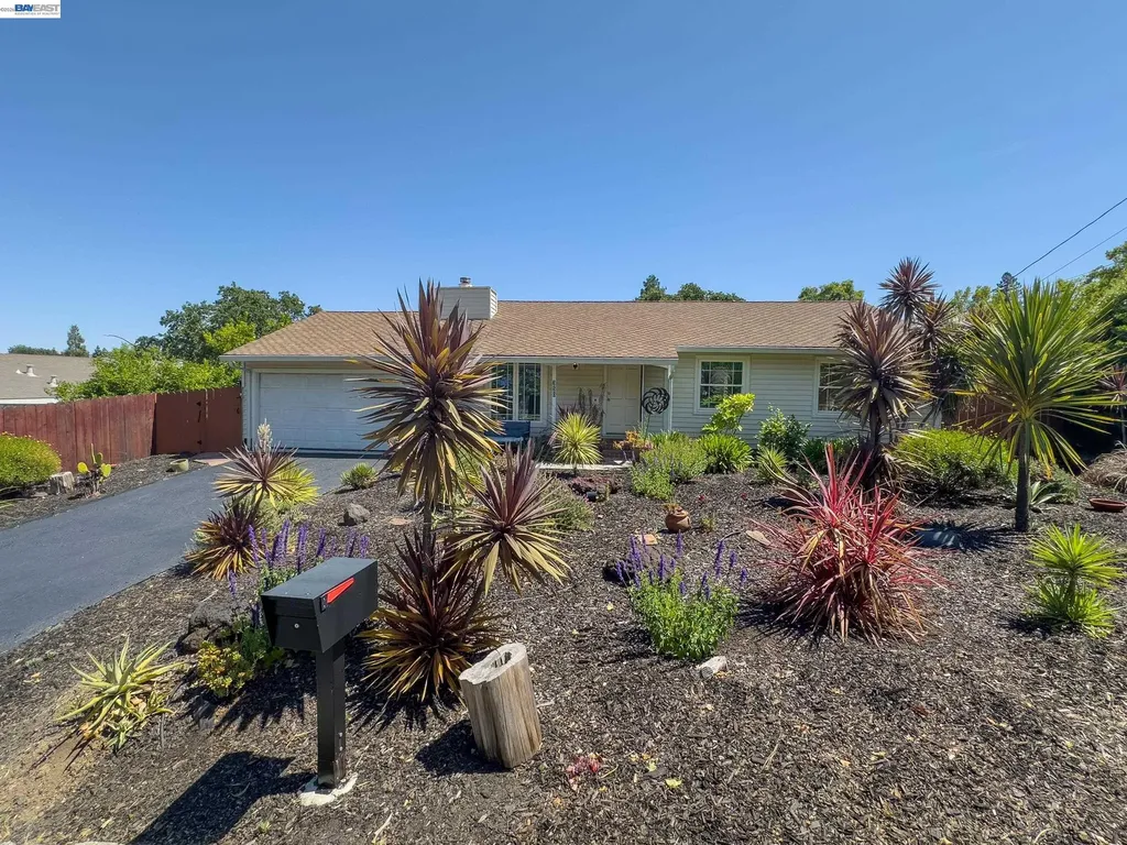350 Strand Avenue Pleasant Hill CA 94523