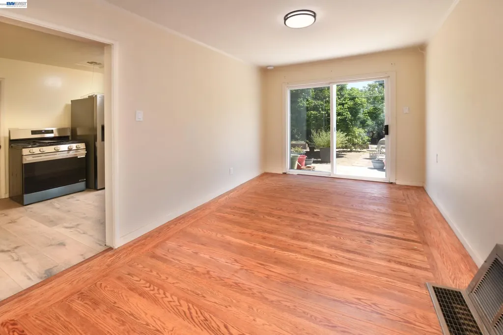 350 Strand Avenue Pleasant Hill CA 94523